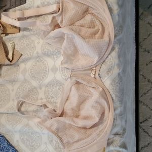 Chantelle, light pink, unlined bra, U.S. 32i